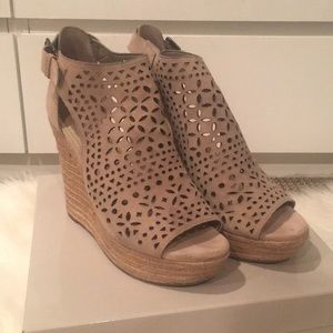 Marc Fisher Wedges